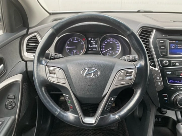 Hyundai Santa Fe, 2015г, полный привод, автомат