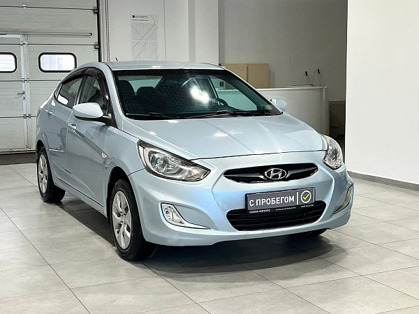 Hyundai Solaris, 2011г., передний привод, автомат