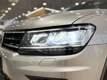 Volkswagen Tiguan, 2018г, передний привод, робот