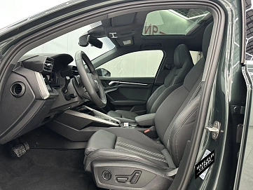 Audi A3, 2021г, передний привод, автомат