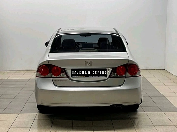Honda Civic, 2006г, передний привод, механика