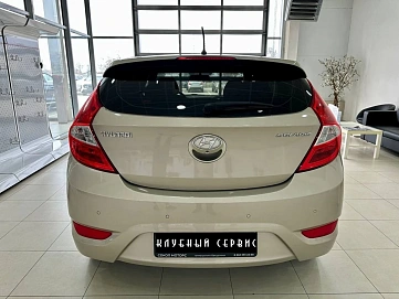 Hyundai Solaris, 2014г, передний привод, автомат