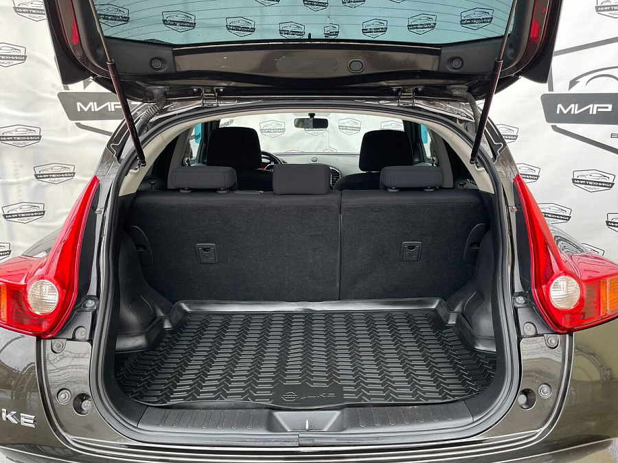 Nissan Juke, 2011г., передний привод, вариатор