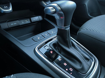 Kia , 2018г., передний привод, автомат