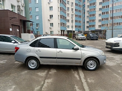 Lada (ВАЗ) Granta, 2015г, передний привод, механика