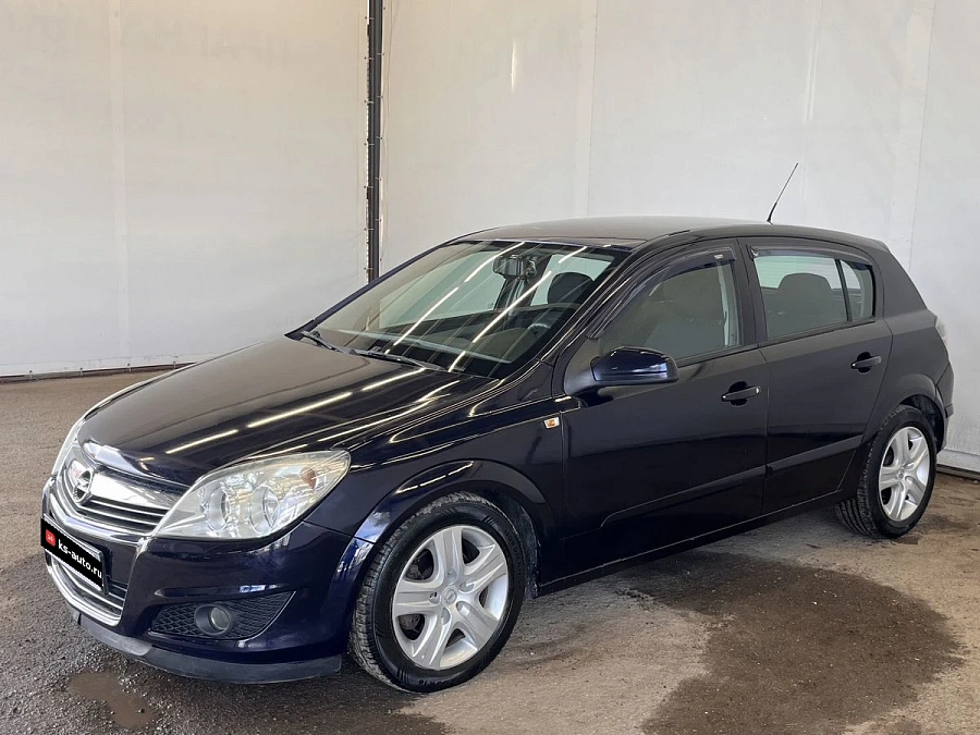 Opel Astra, 2008г., передний привод, механика