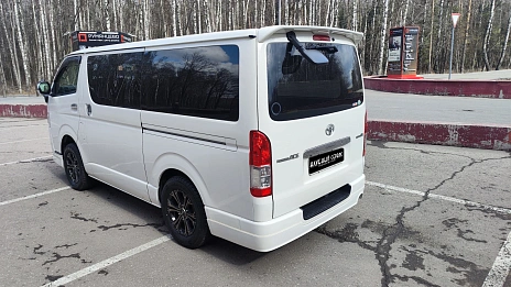 Toyota HiAce, 2015г, полный привод, автомат