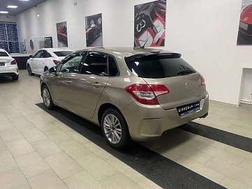Citroen C4, 2012г, передний привод, автомат