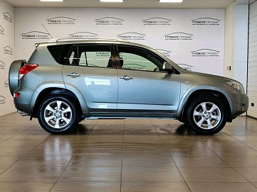 Toyota RAV4, 2008г, передний привод, автомат
