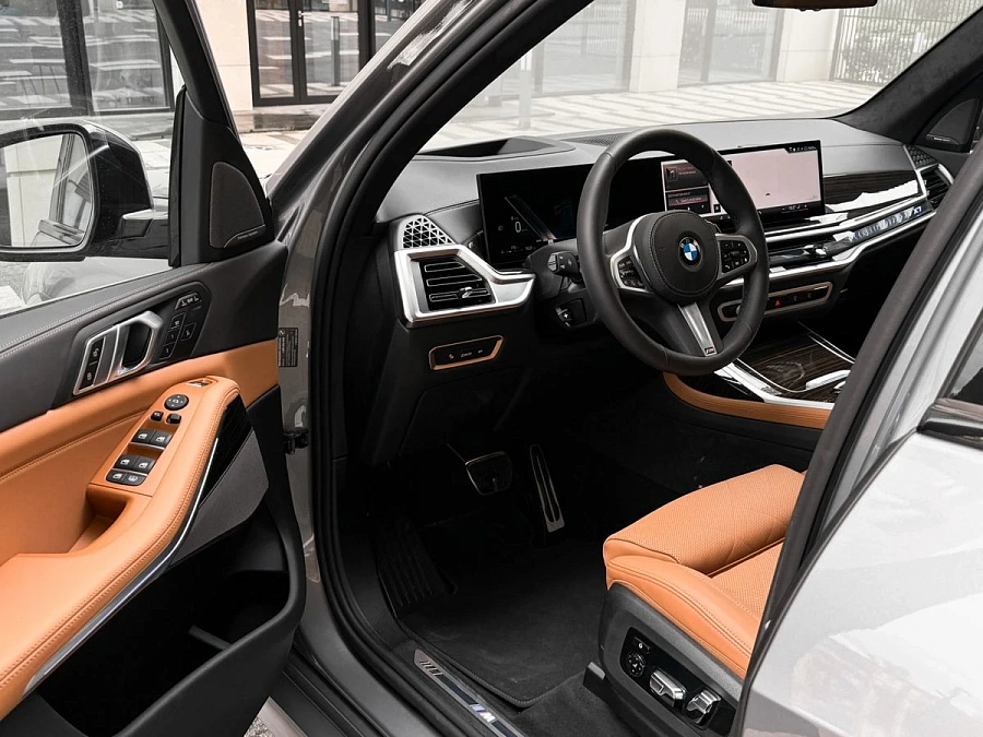 BMW X7, 2025г., полный привод, автомат