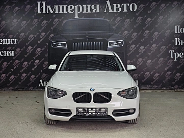 BMW 1 серии, 2013г, задний привод, автомат