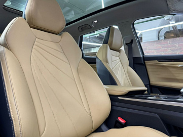 Geely Atlas, 2023г, передний привод, робот