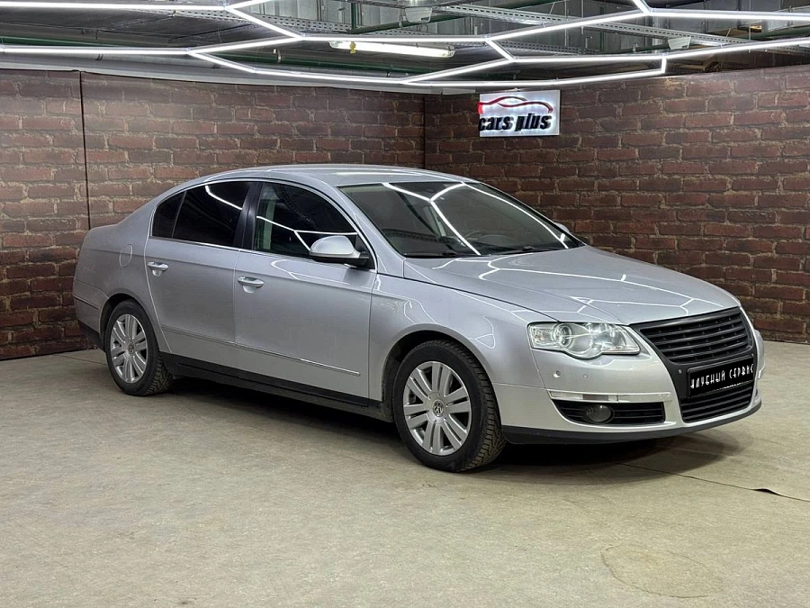 Volkswagen Passat, 2009г., передний привод, робот