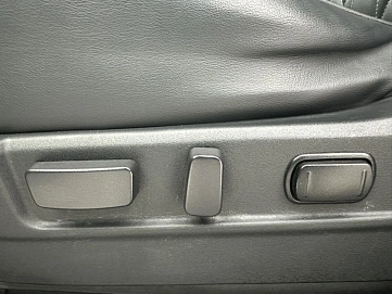 Mitsubishi Outlander, 2021г, передний привод, вариатор