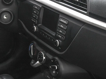 Kia Rio, 2018г, передний привод, автомат