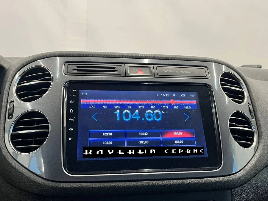 Volkswagen Tiguan, 2012г., полный привод, автомат