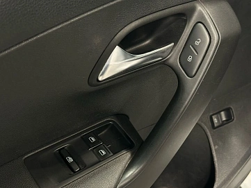 Volkswagen Polo, 2017г, передний привод, механика
