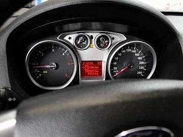 Ford Kuga, 2011г, полный привод, робот