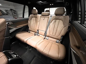 BMW X7, 2023г, полный привод, автомат