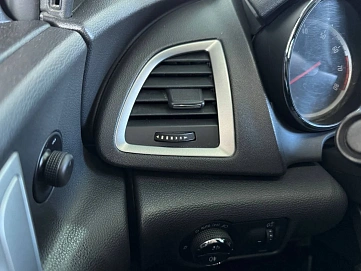 Opel Astra, 2012г, передний привод, автомат