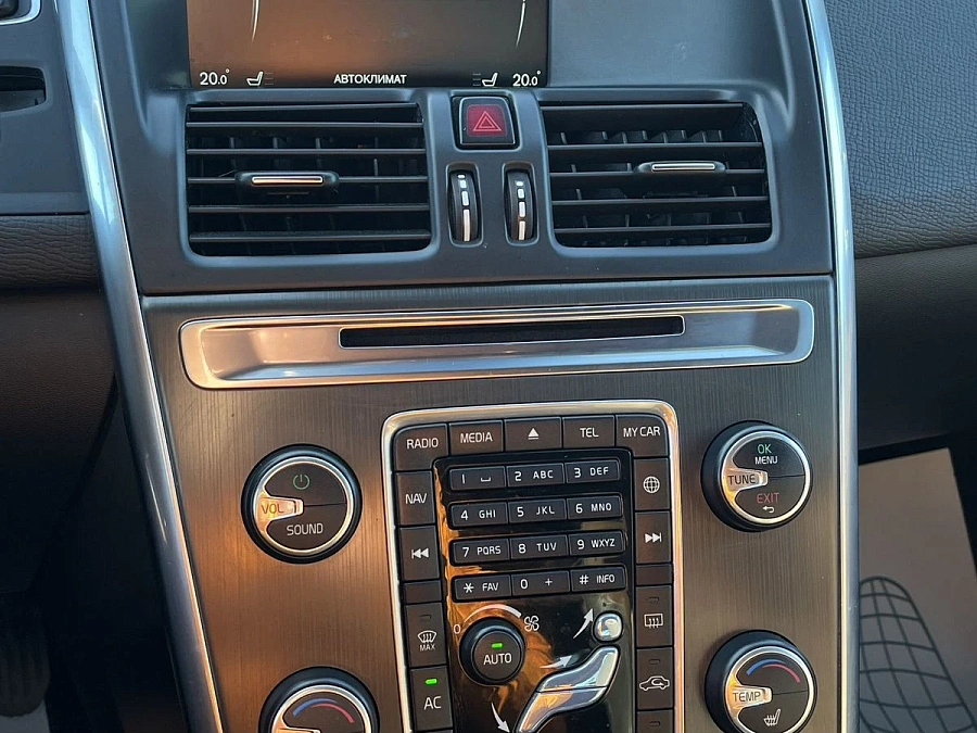 Volvo XC60, 2014г., полный привод, автомат