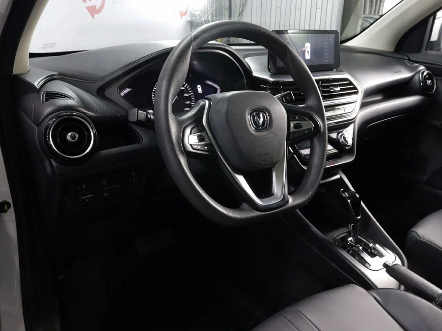 Changan Alsvin, 2024г., передний привод, робот