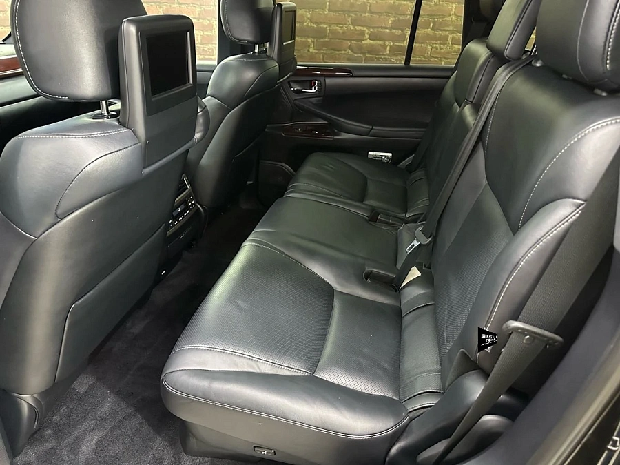 Lexus LX, 2015г., полный привод, автомат