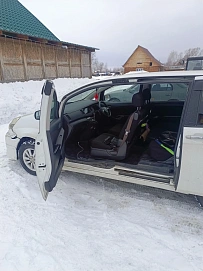 Toyota ISis, 2011г, полный привод, вариатор