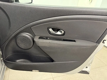 Renault Megane, 2011г, передний привод, автомат