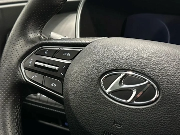 Hyundai Santa Fe, 2021г, полный привод, робот