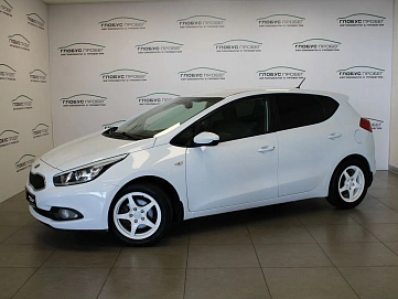 Kia Ceed, 2013г, передний привод, автомат
