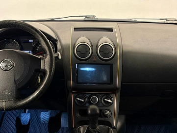 Nissan , 2011г., передний привод, механика