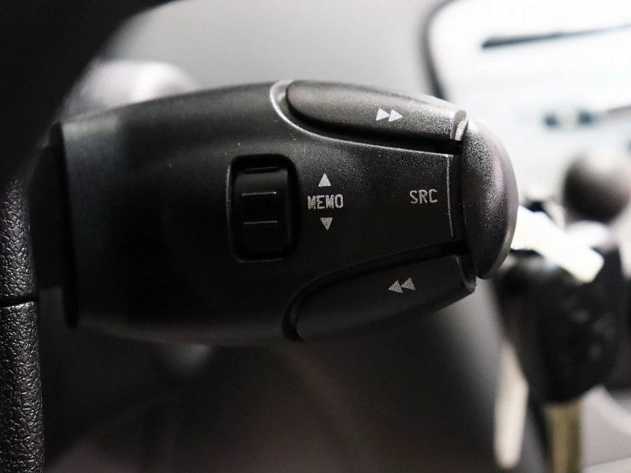 Peugeot 308, 2011г., передний привод, механика