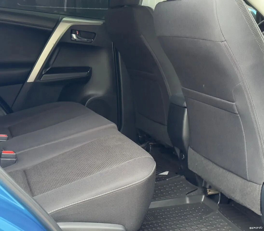 Toyota RAV4, 2016г., полный привод, вариатор