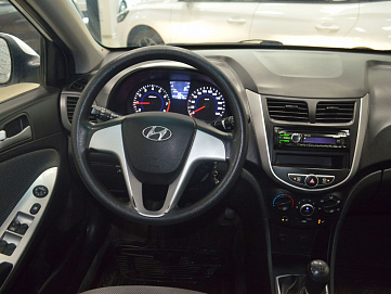 Hyundai Solaris, 2012г, передний привод, механика