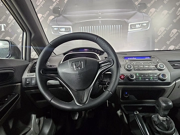 Honda Civic, 2008г, передний привод, механика