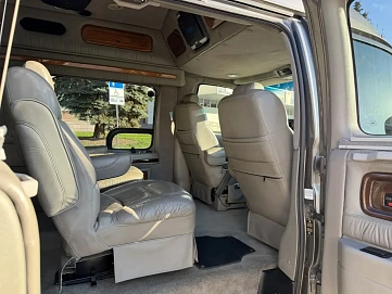 Chevrolet Express, 2001г., задний привод, автомат