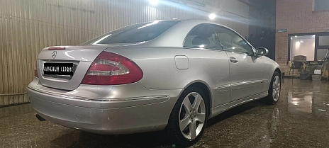 Mercedes-Benz CLK-Класс, 2002г, задний привод, автомат