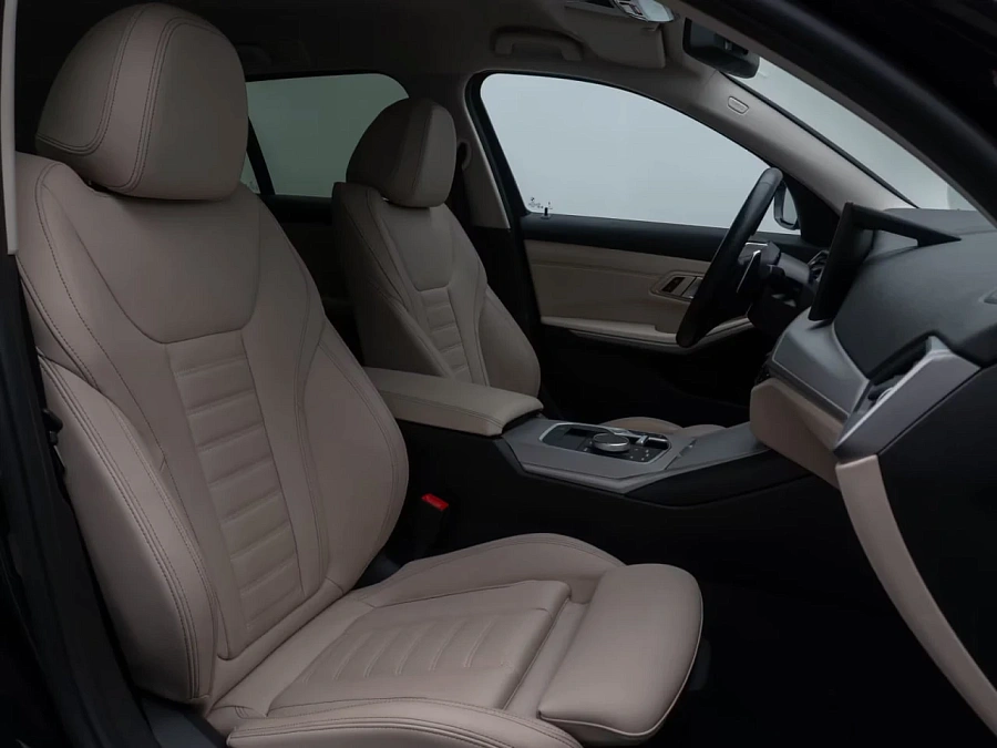 BMW 3 серии, 2022г., задний привод, автомат