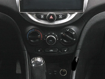 Hyundai Solaris, 2015г, передний привод, механика