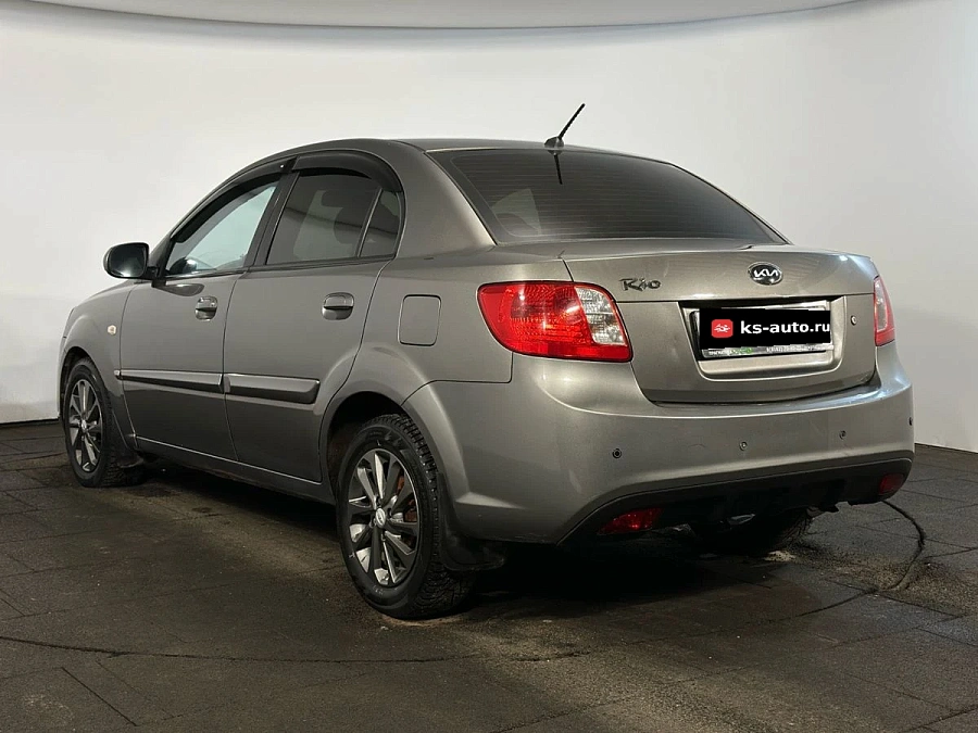 Kia Rio, 2009г., передний привод, механика