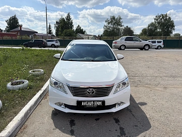 Toyota Camry, 2014г, передний привод, автомат