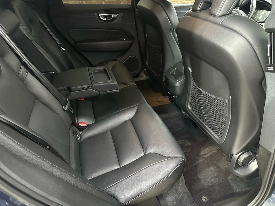 Volvo XC60, 2019г., полный привод, автомат