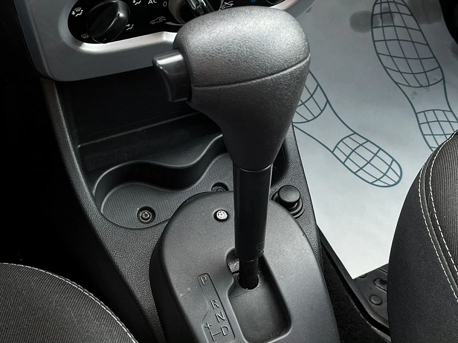 Renault Sandero, 2011г., передний привод, автомат