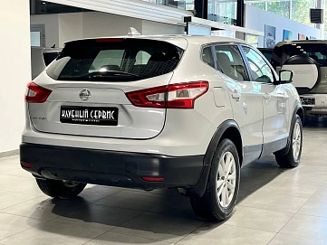 Nissan Qashqai, 2017г, передний привод, вариатор