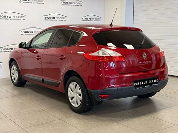 Renault Megane, 2013г, передний привод, механика