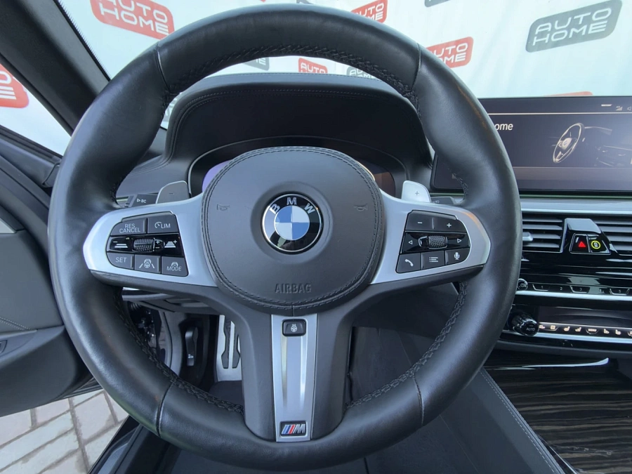 BMW 5 серии, 2020г., передний привод, автомат