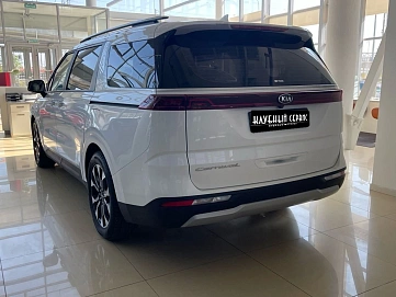 Kia Carnival, 2021г, передний привод, автомат