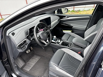 Volkswagen ID.4, 2022г, задний привод, автомат