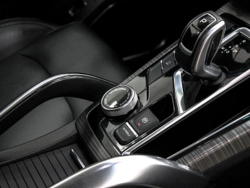 Geely Atlas Pro, 2022г, полный привод, робот